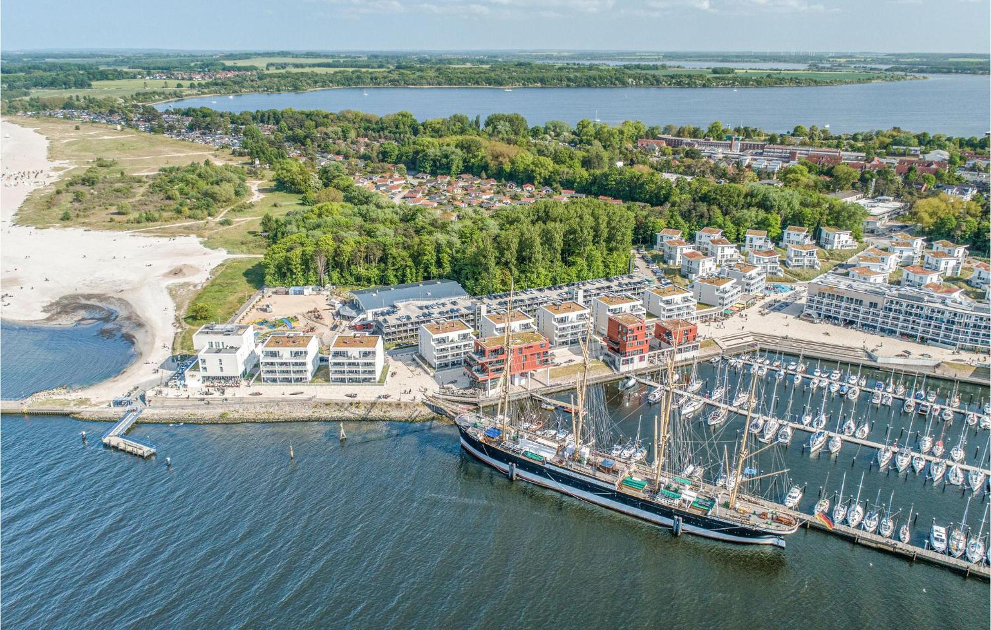 Nice Apartment In Luebeck Travemuende With Sauna Екстериор снимка